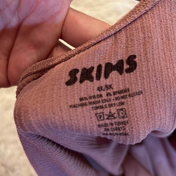 Skims wrinkle bodysuit rose clay - Picture 4 of 5